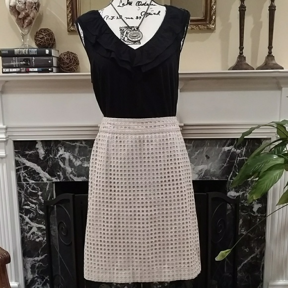 Banana Republic Dresses & Skirts - Banana Republic Khaki Eyelet Skirt
